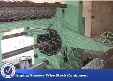 Chine Le PVC a enduit la machine hexagonale de grillage pour l'opération facile 4.6T de cages fournisseur
